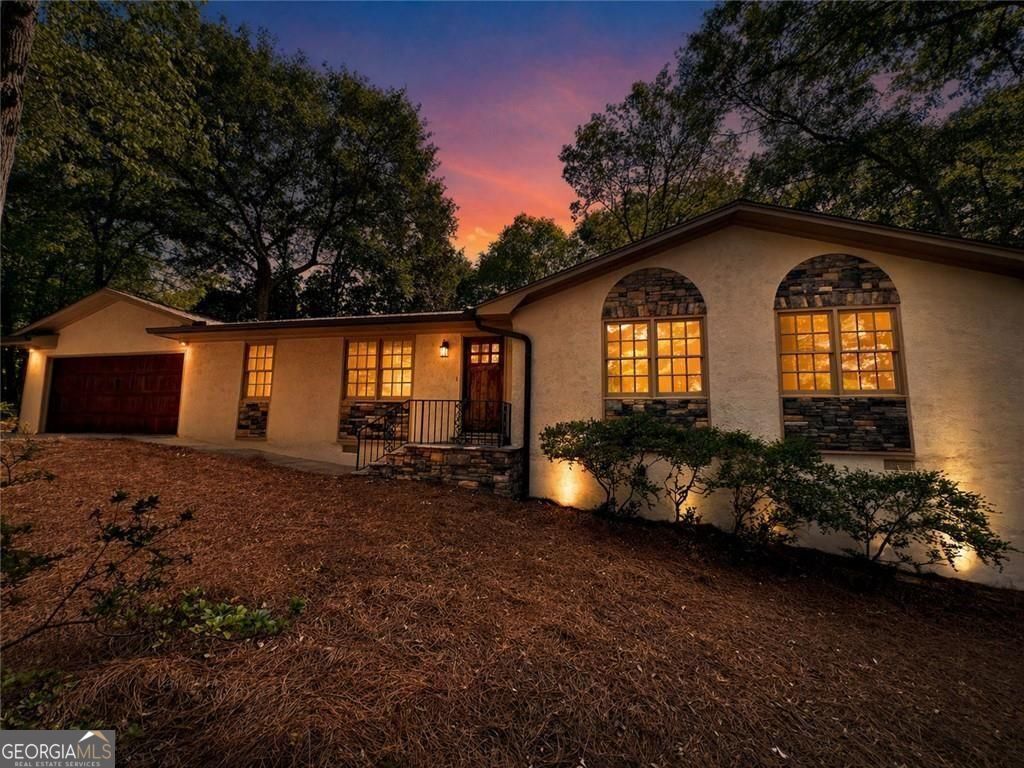 Photo of 2304 Rolling Acres Court, conyers, GA 30094 (MLS # 10739947)