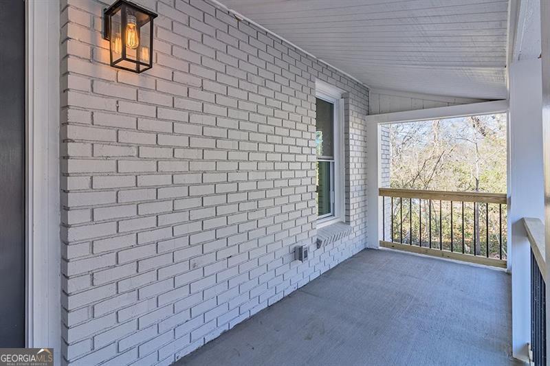 204 ELM ST