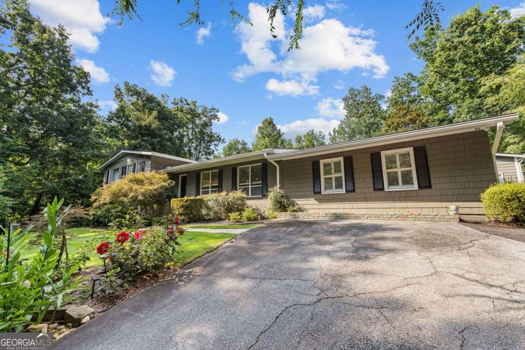 Photo of 6488 Cherry Tree Lane, Sandy Springs, GA 30328 (MLS # 10822533)