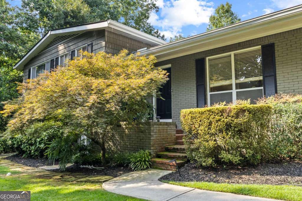 Photo of 6488 Cherry Tree Lane, Sandy Springs, GA 30328 (MLS # 10822533)