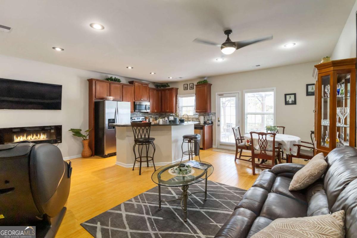 6415 Mossy Oak LNDG