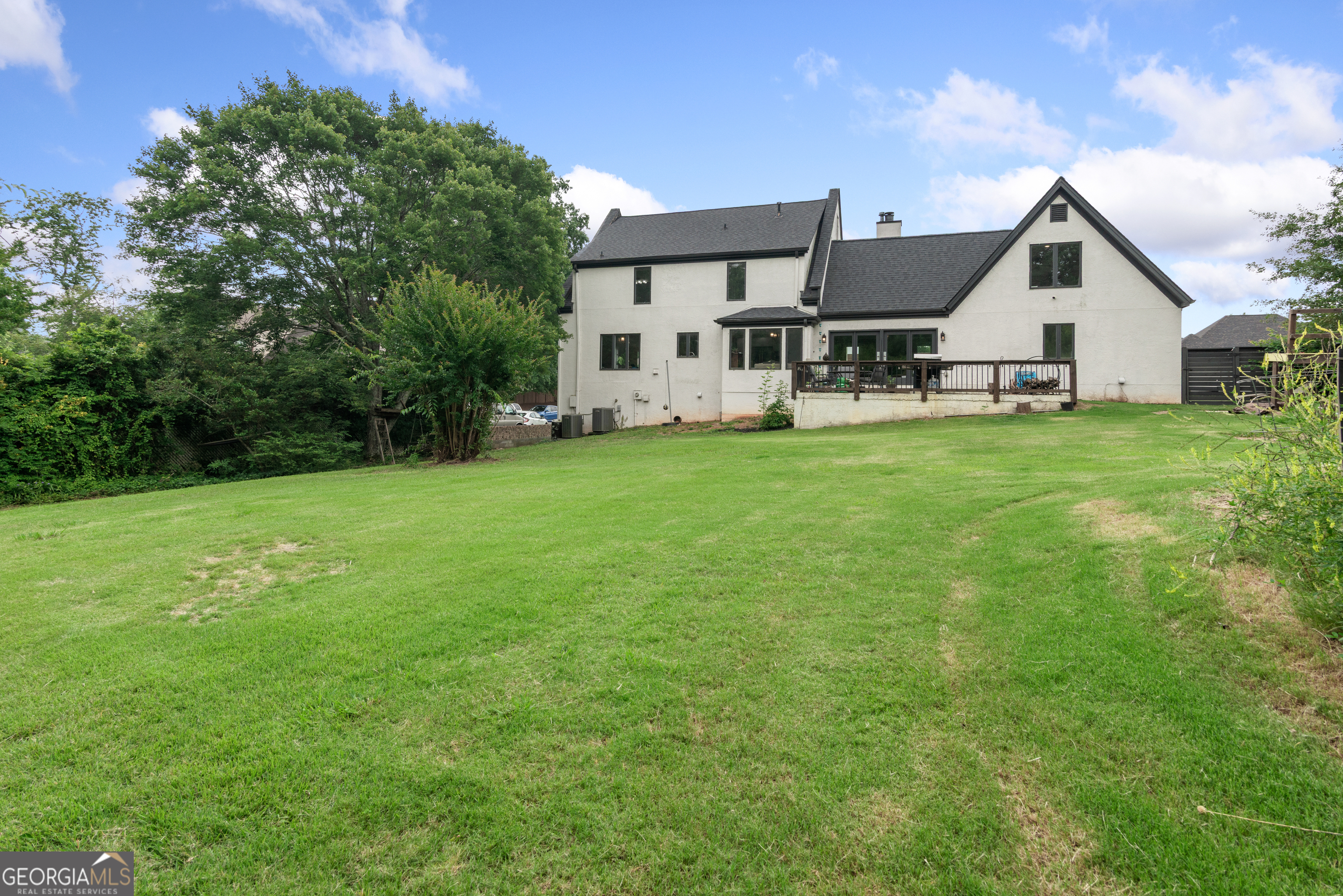 Roswell, Georgia 30075, United States, 5 Bedrooms Bedrooms, ,5 BathroomsBathrooms,Residential,Active,147089