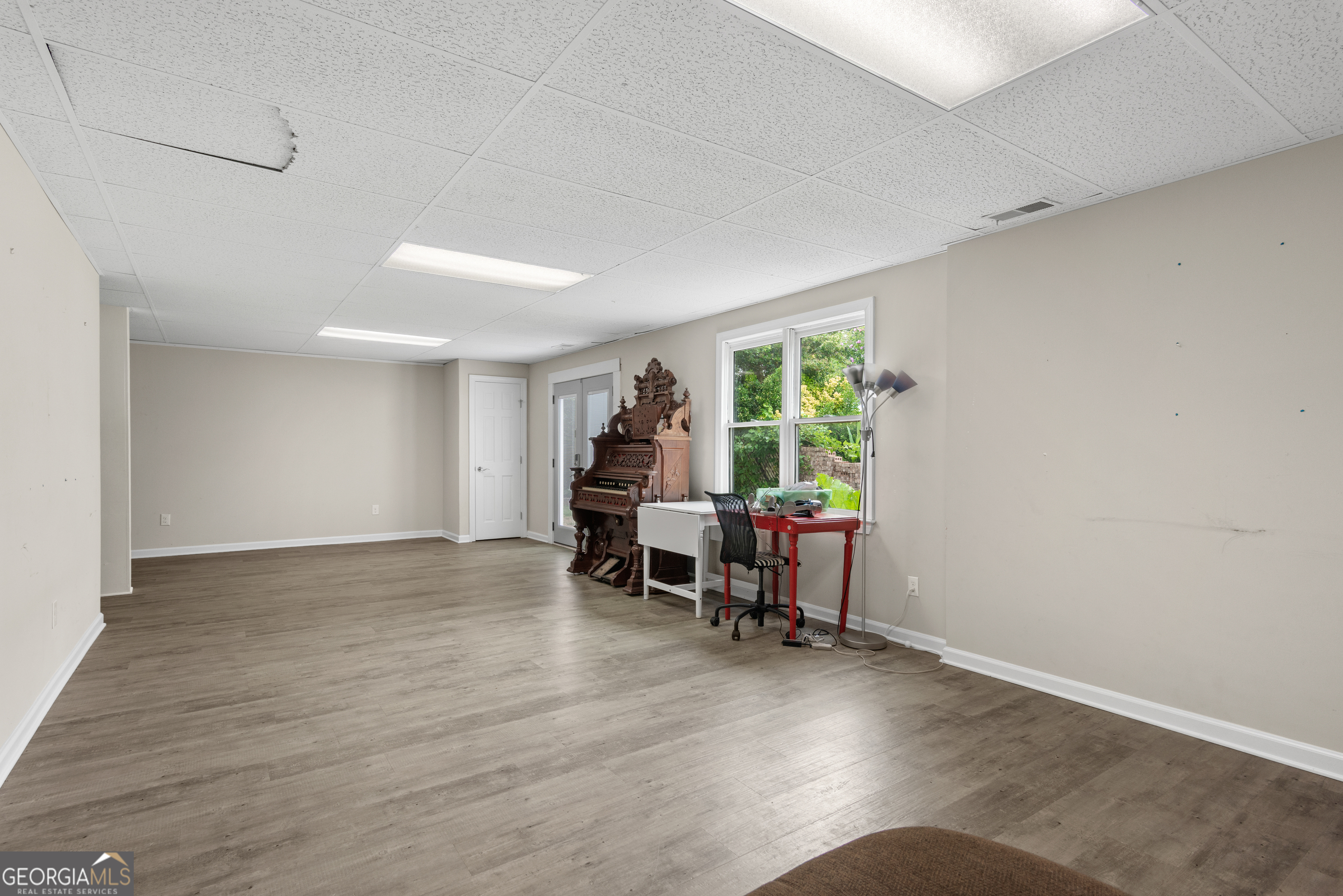 Roswell, Georgia 30075, United States, 5 Bedrooms Bedrooms, ,5 BathroomsBathrooms,Residential,Active,147089