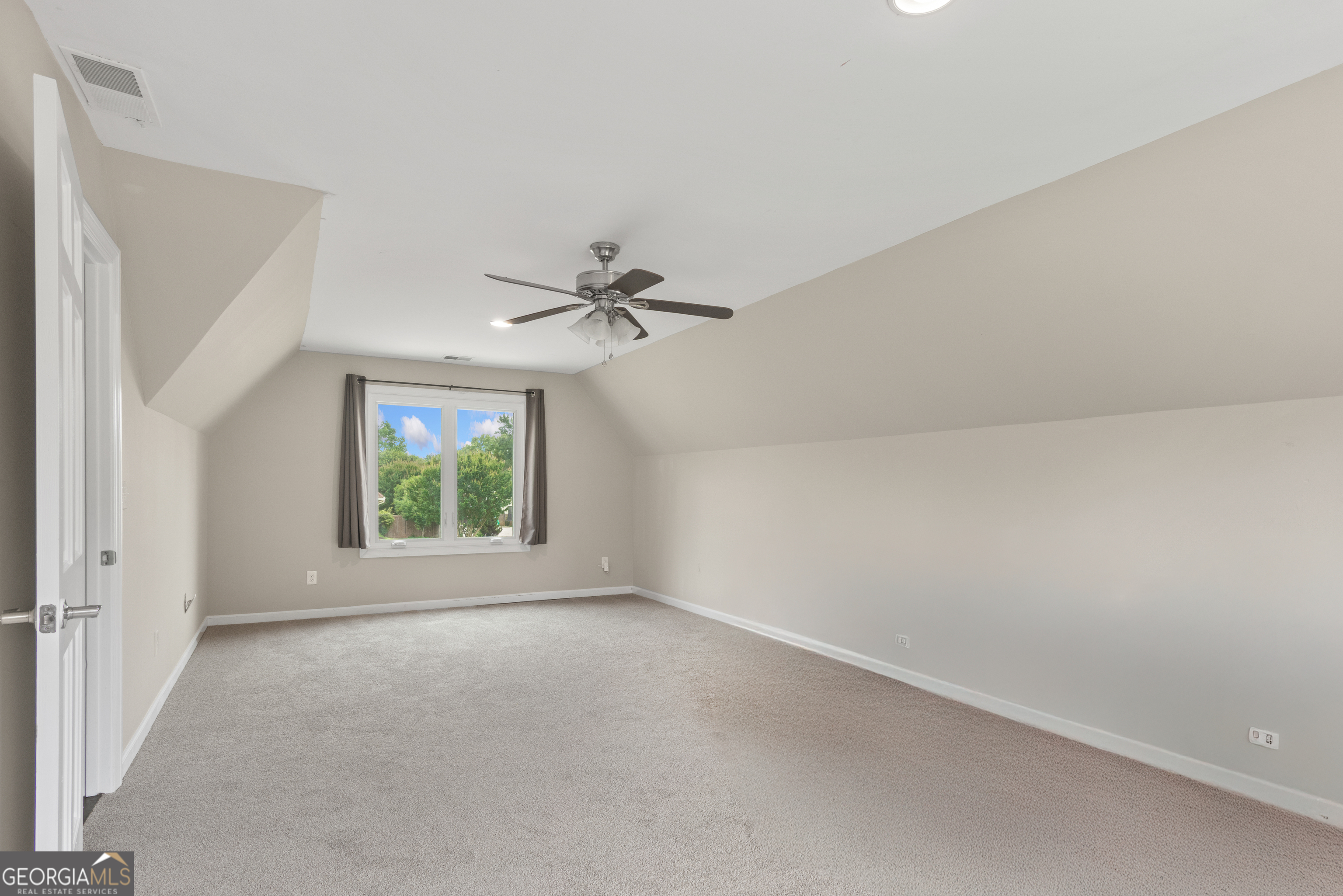 Roswell, Georgia 30075, United States, 5 Bedrooms Bedrooms, ,5 BathroomsBathrooms,Residential,Active,147089