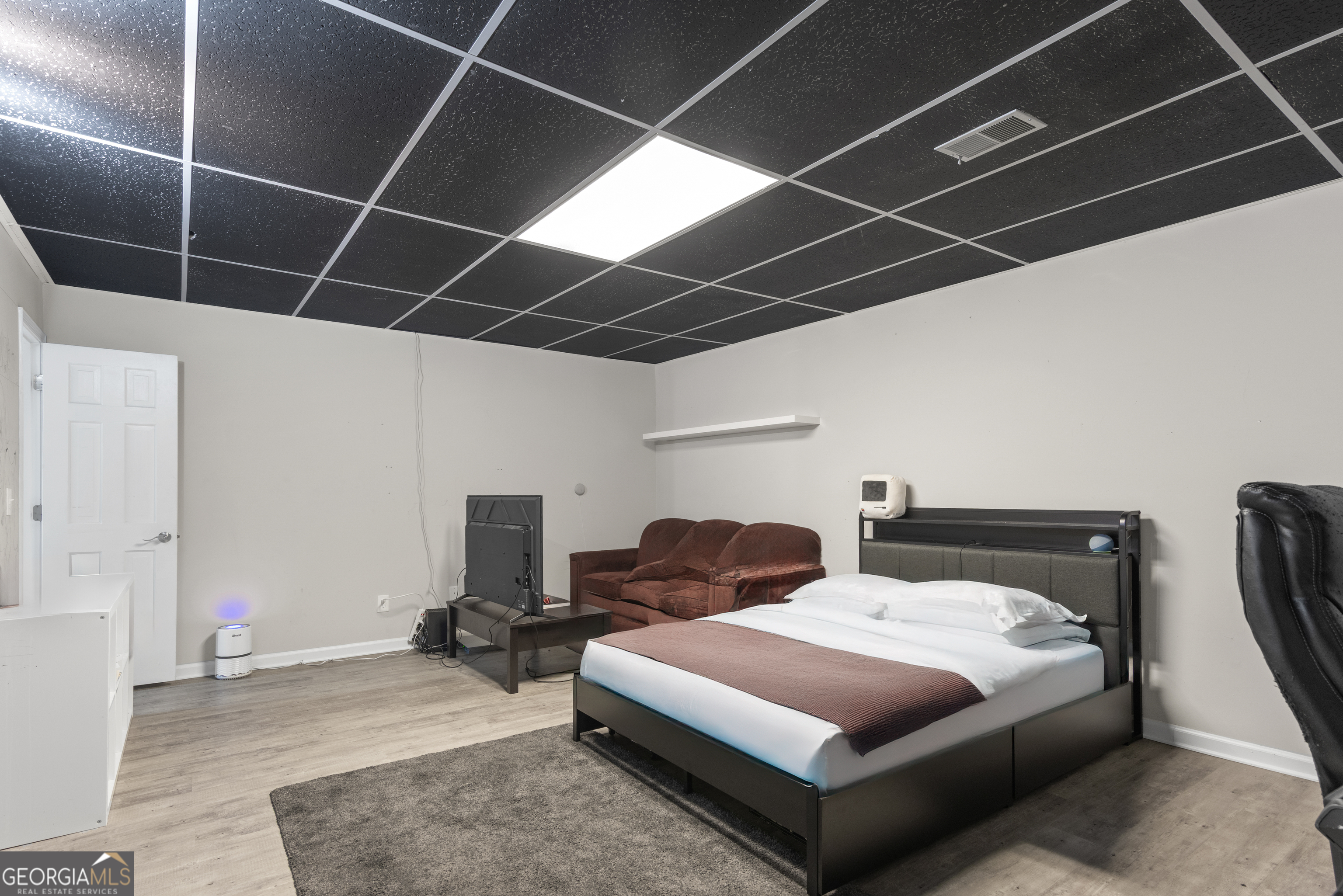 Roswell, Georgia 30075, United States, 5 Bedrooms Bedrooms, ,5 BathroomsBathrooms,Residential,Active,147089