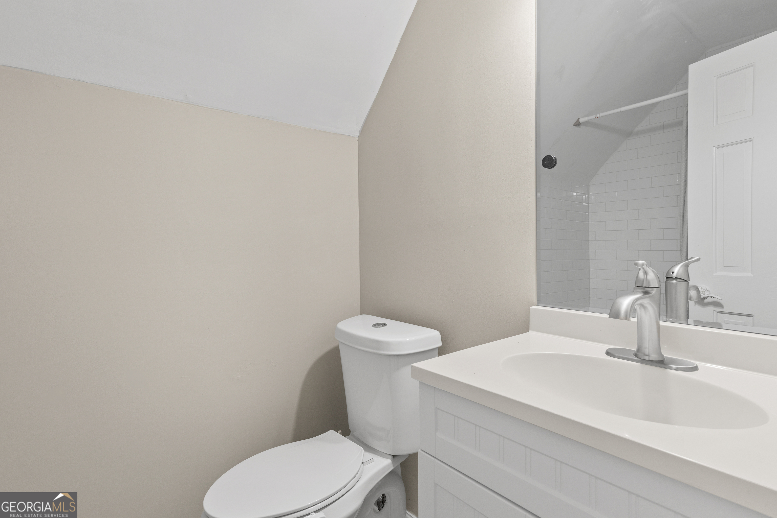 Roswell, Georgia 30075, United States, 5 Bedrooms Bedrooms, ,5 BathroomsBathrooms,Residential,Active,147089