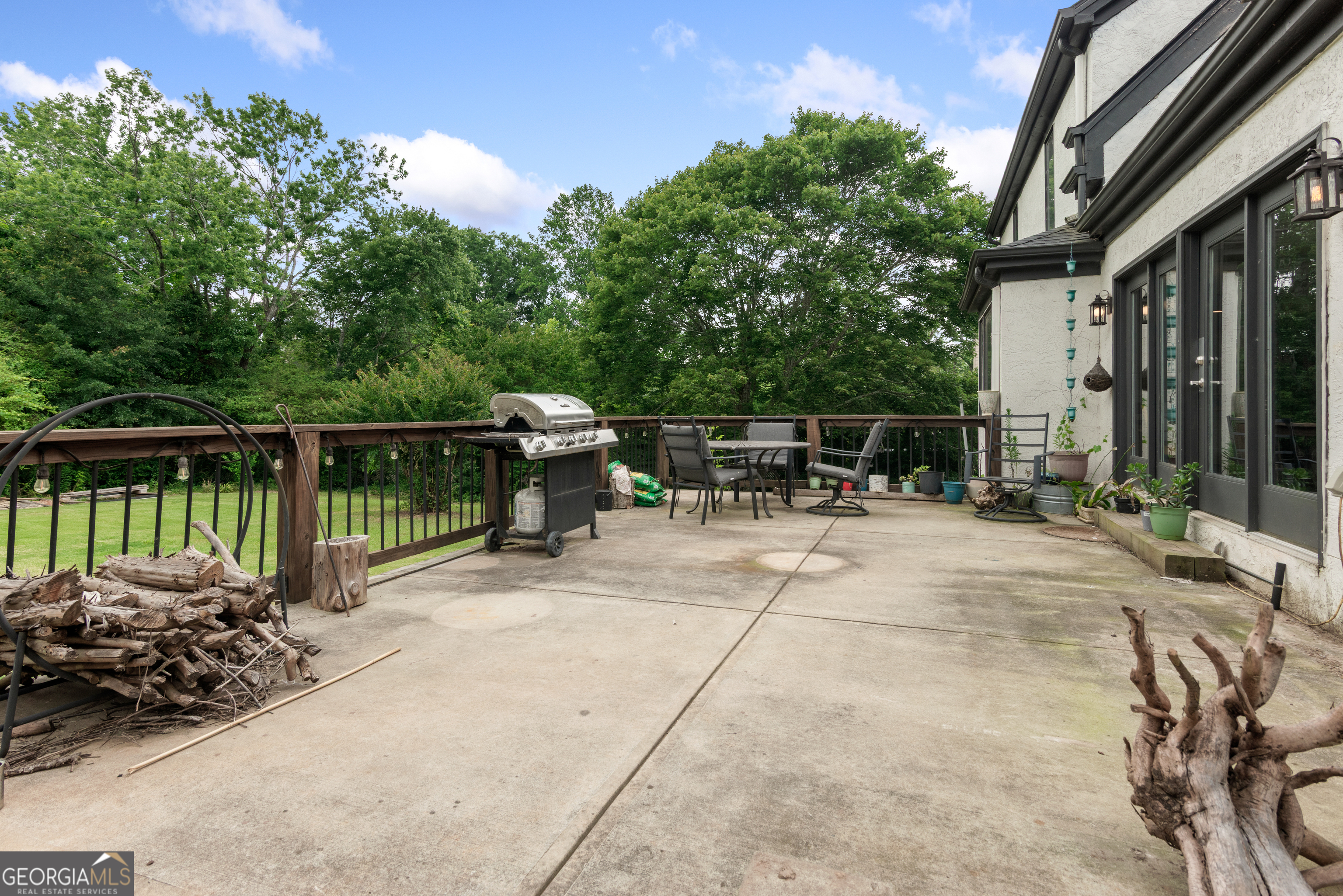 Roswell, Georgia 30075, United States, 5 Bedrooms Bedrooms, ,5 BathroomsBathrooms,Residential,Active,147089