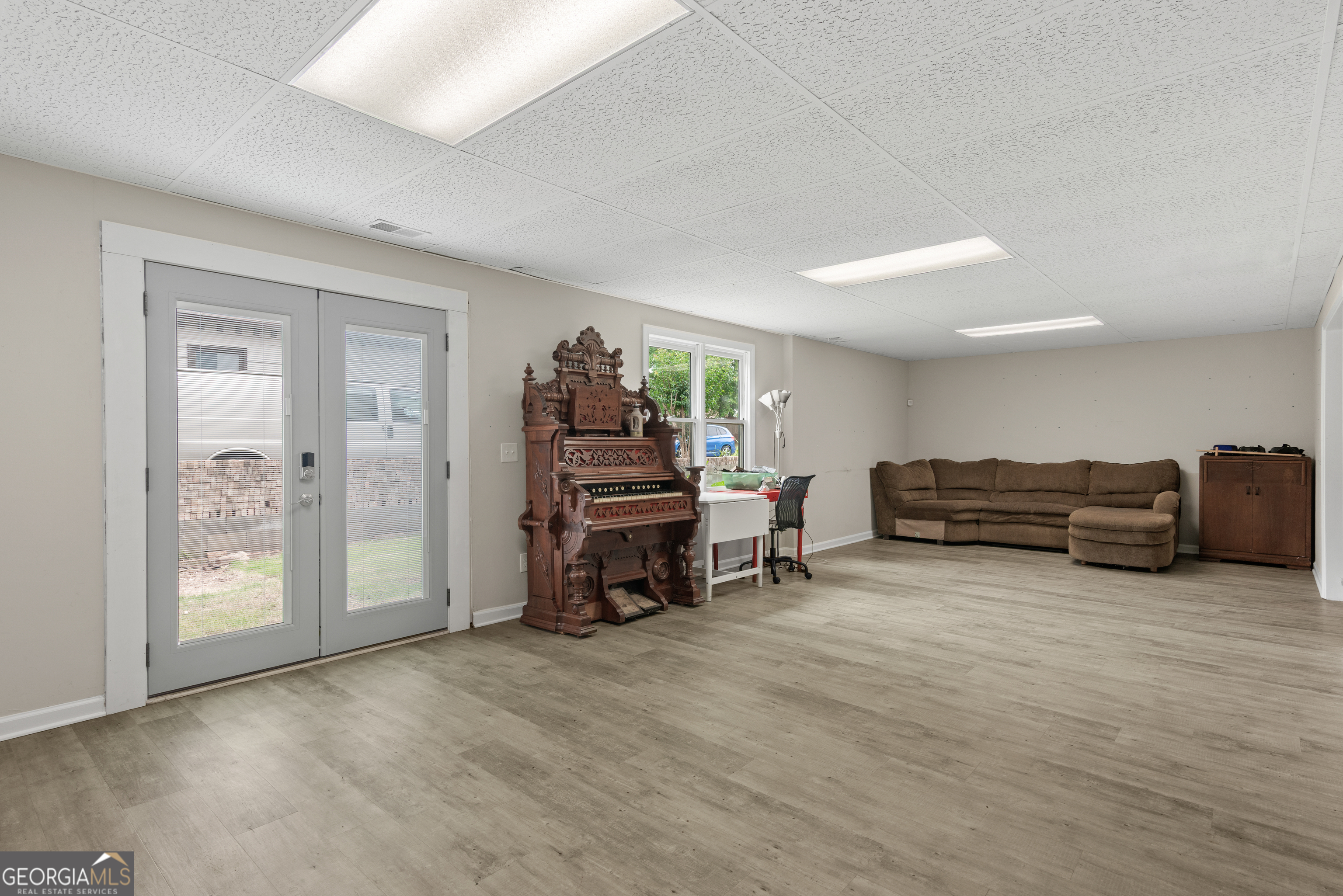 Roswell, Georgia 30075, United States, 5 Bedrooms Bedrooms, ,5 BathroomsBathrooms,Residential,Active,147089