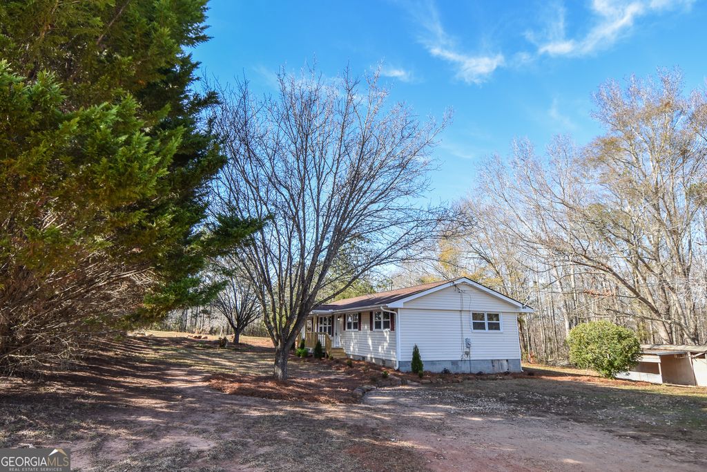 Photo of 1621 Rover Zetella Road, Williamson, GA 30292 (MLS # 10663085)