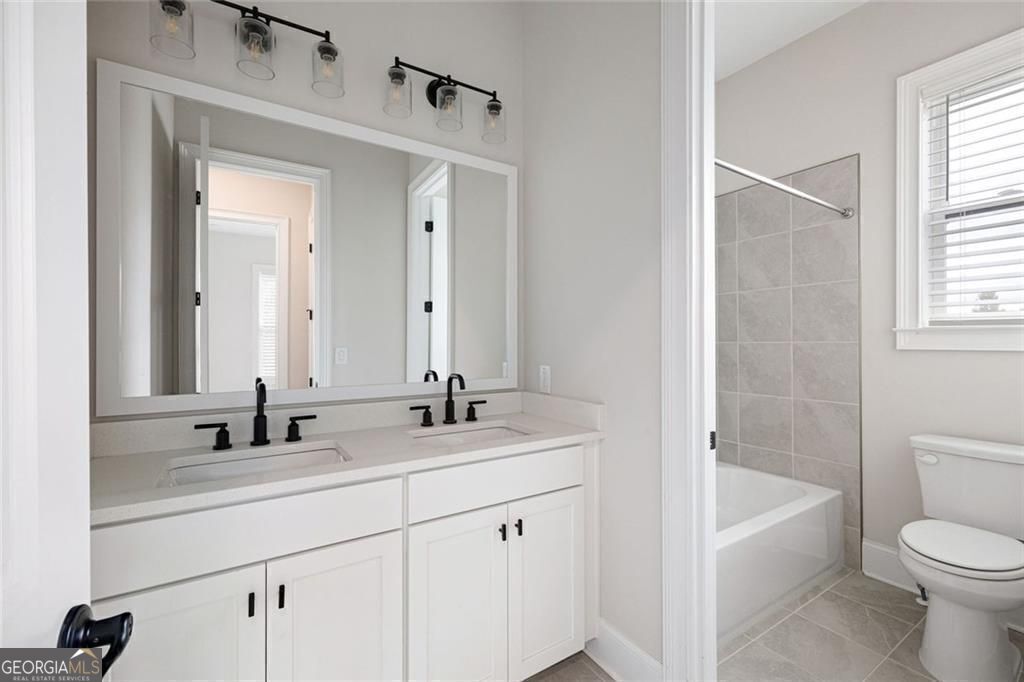 THE VILLAGE AT TOWNLAKE - Residential Lease