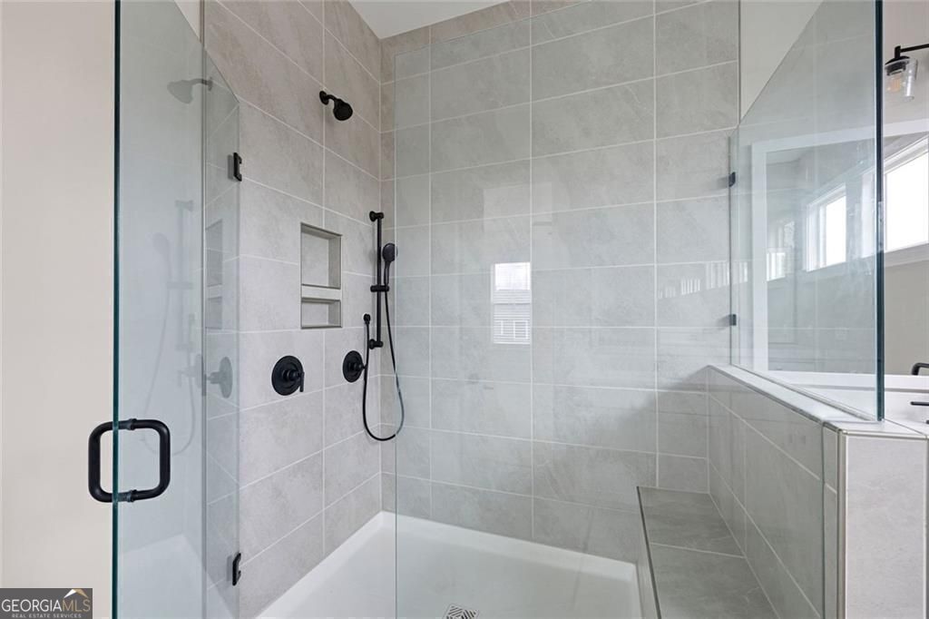 THE VILLAGE AT TOWNLAKE - Residential Lease