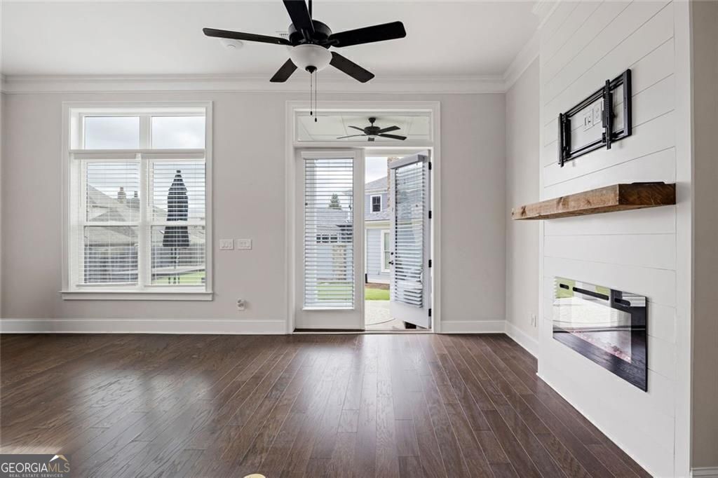 THE VILLAGE AT TOWNLAKE - Residential Lease