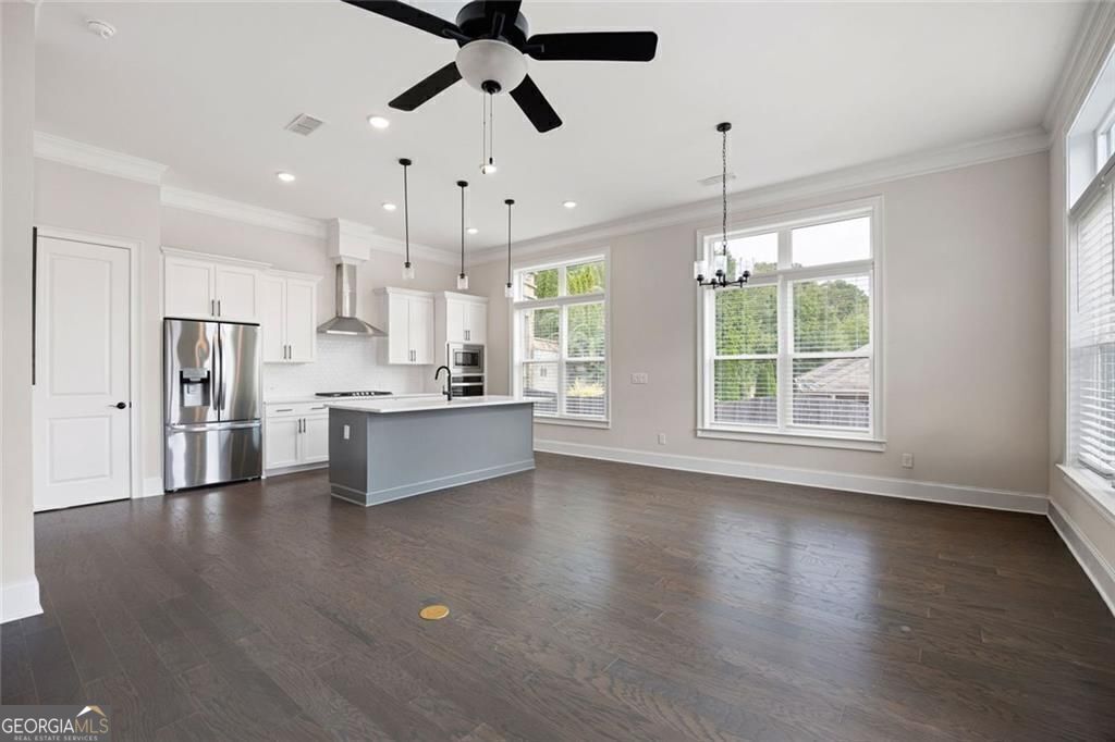 THE VILLAGE AT TOWNLAKE - Residential Lease