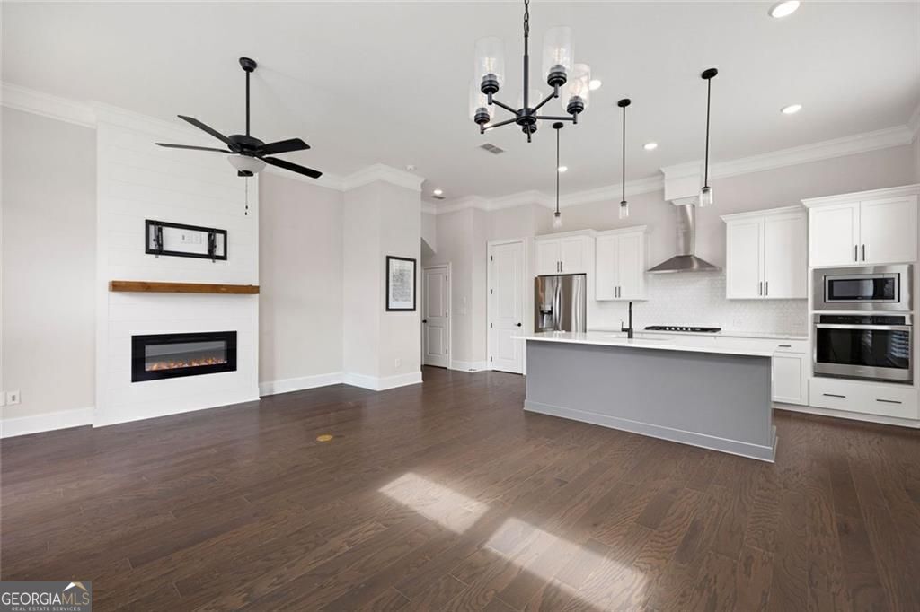 THE VILLAGE AT TOWNLAKE - Residential Lease