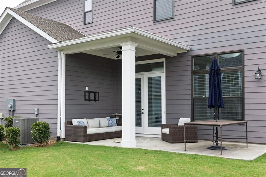 THE VILLAGE AT TOWNLAKE - Residential Lease