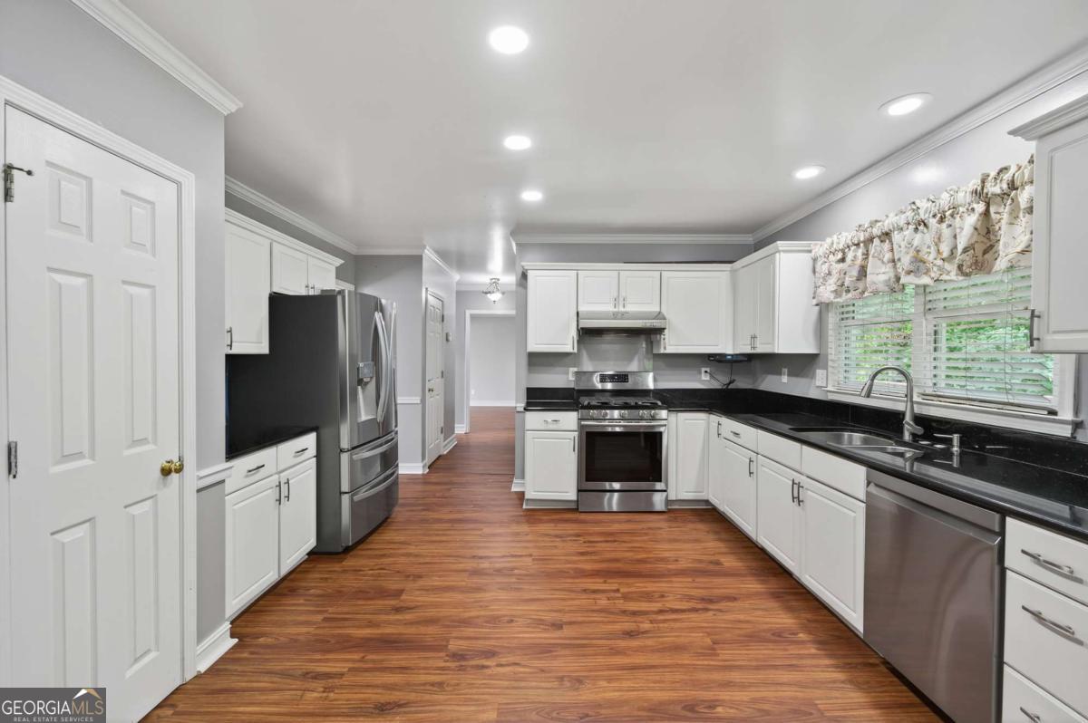 3760 Peachbluff CT