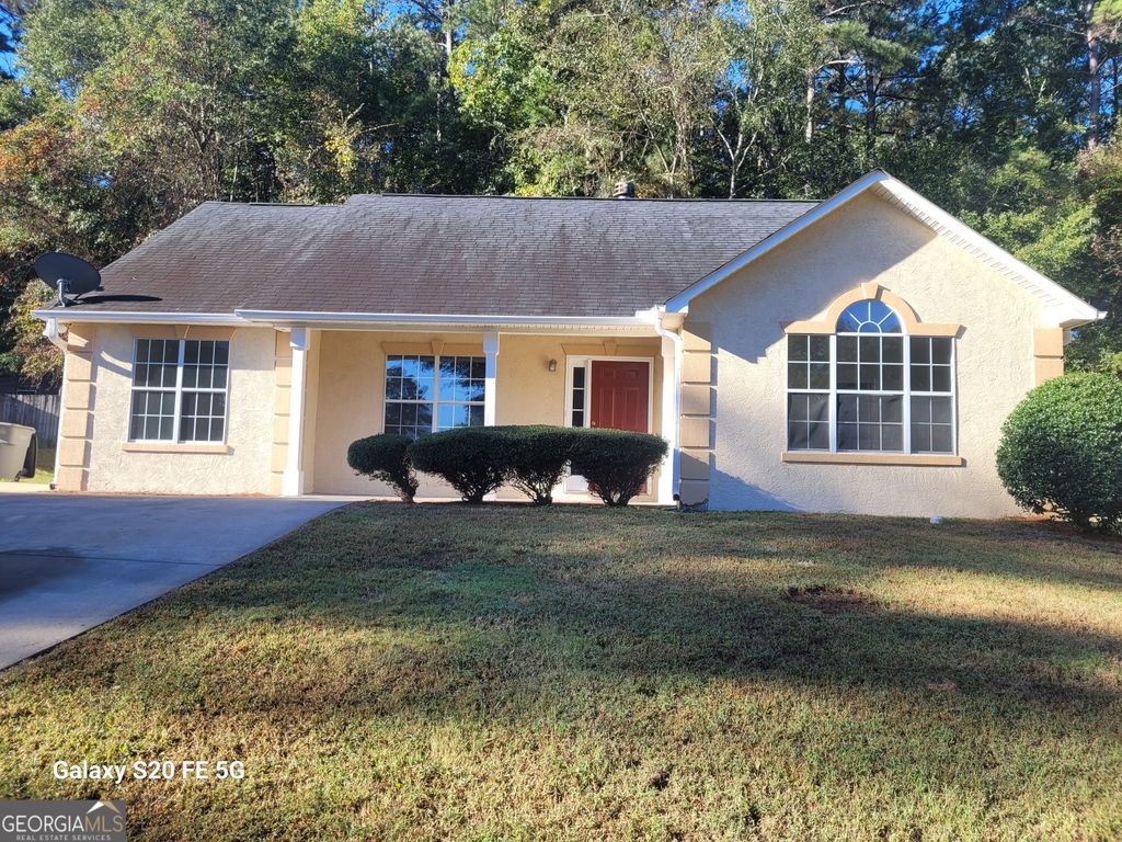 Photo of 113 Woodridge Circle, Lagrange, GA 30241 (MLS # 10656731)