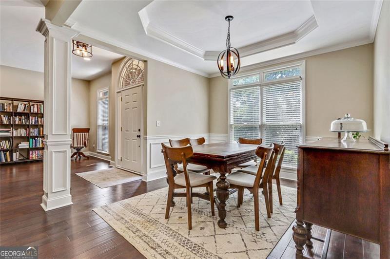 2058 WOODSIDE PARK