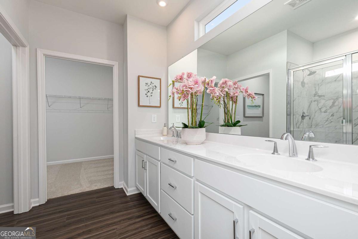 310 Chattahoochee CIR