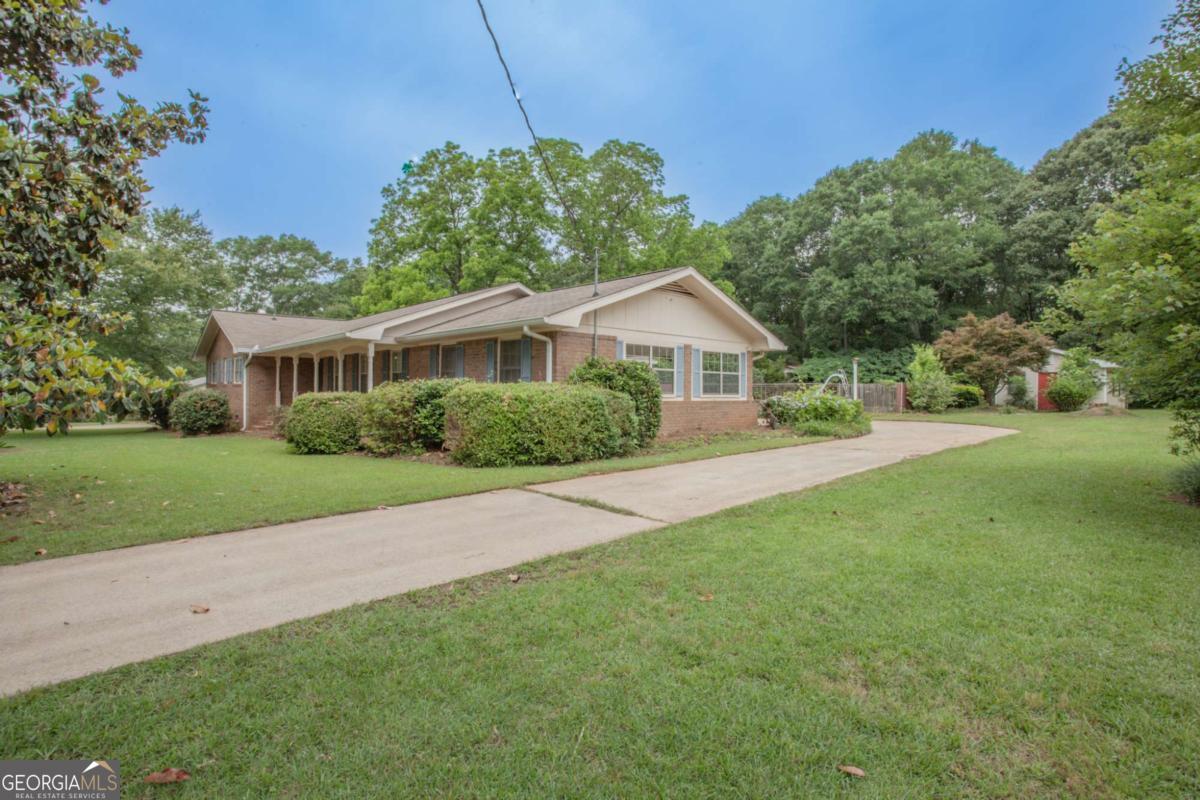 75 Dixie Meadows LN
