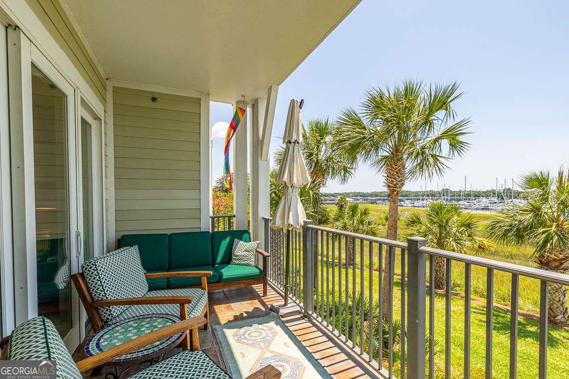 10 Marina DR 112