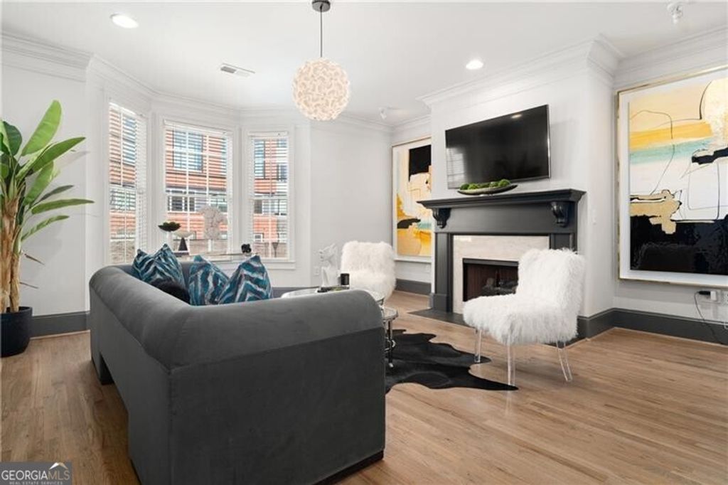 Photo of 190 Centennial Way NW, Atlanta, GA 30313 (MLS # 10698965)