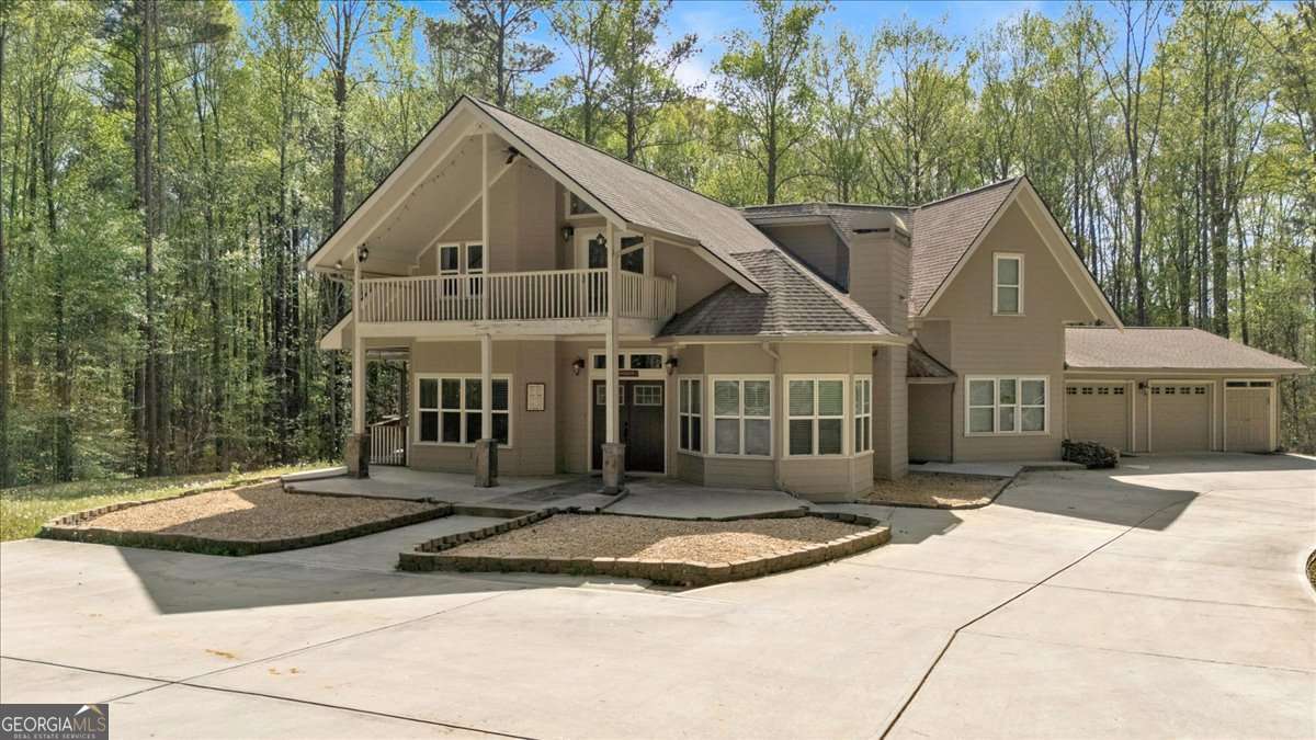 3800 Macland RD