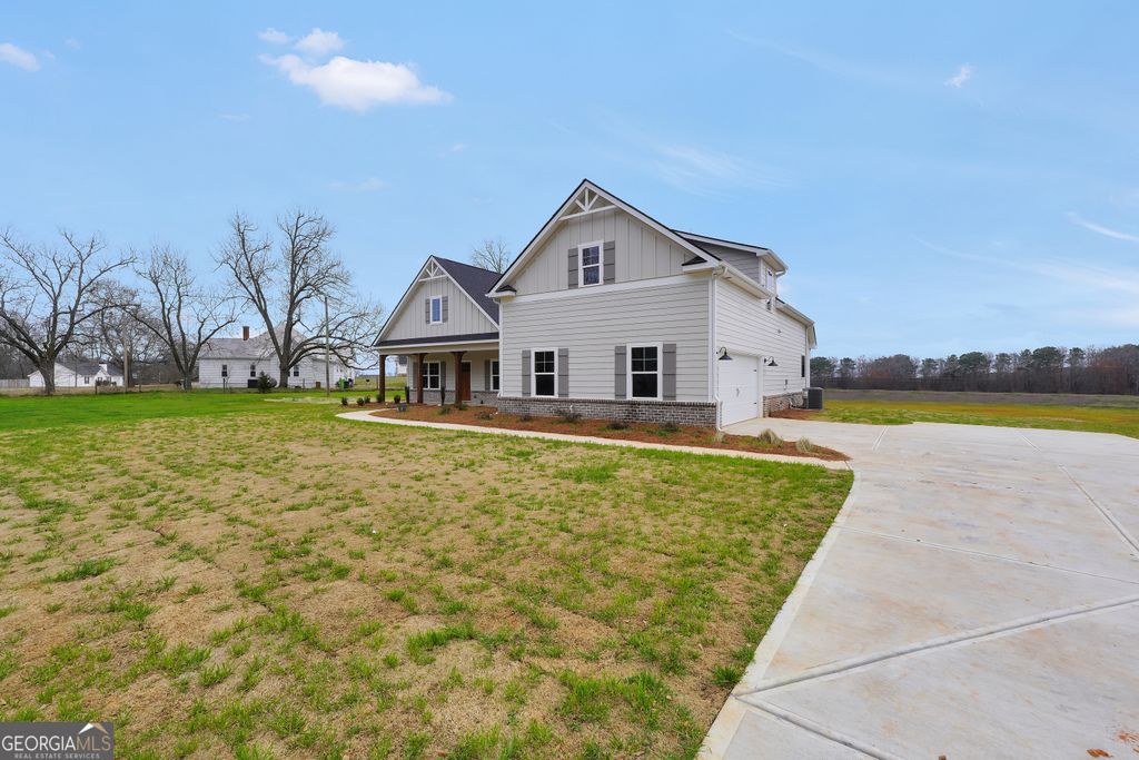 Photo of 680 SNAPPING SHOALS Road, Mcdonough, GA 30252 (MLS # 10700699)