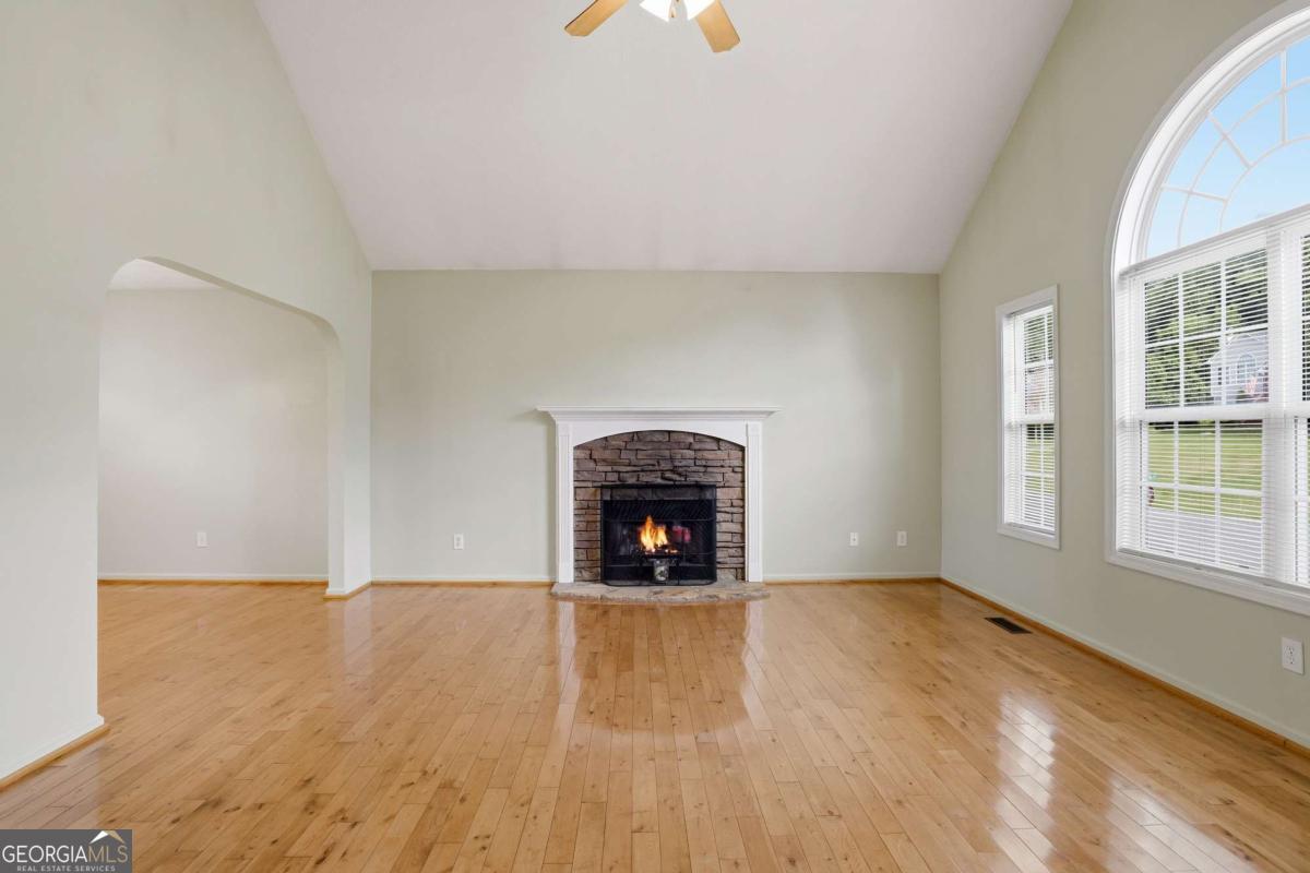 11 Farmstead CT