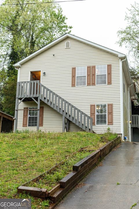 5365 Renault ST Cumming GA 30041