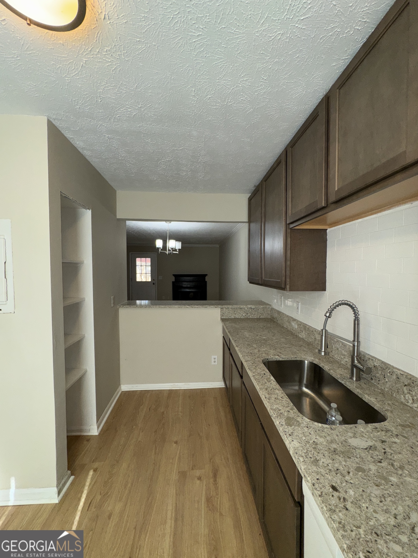 1944 Terri Meyer DR SE