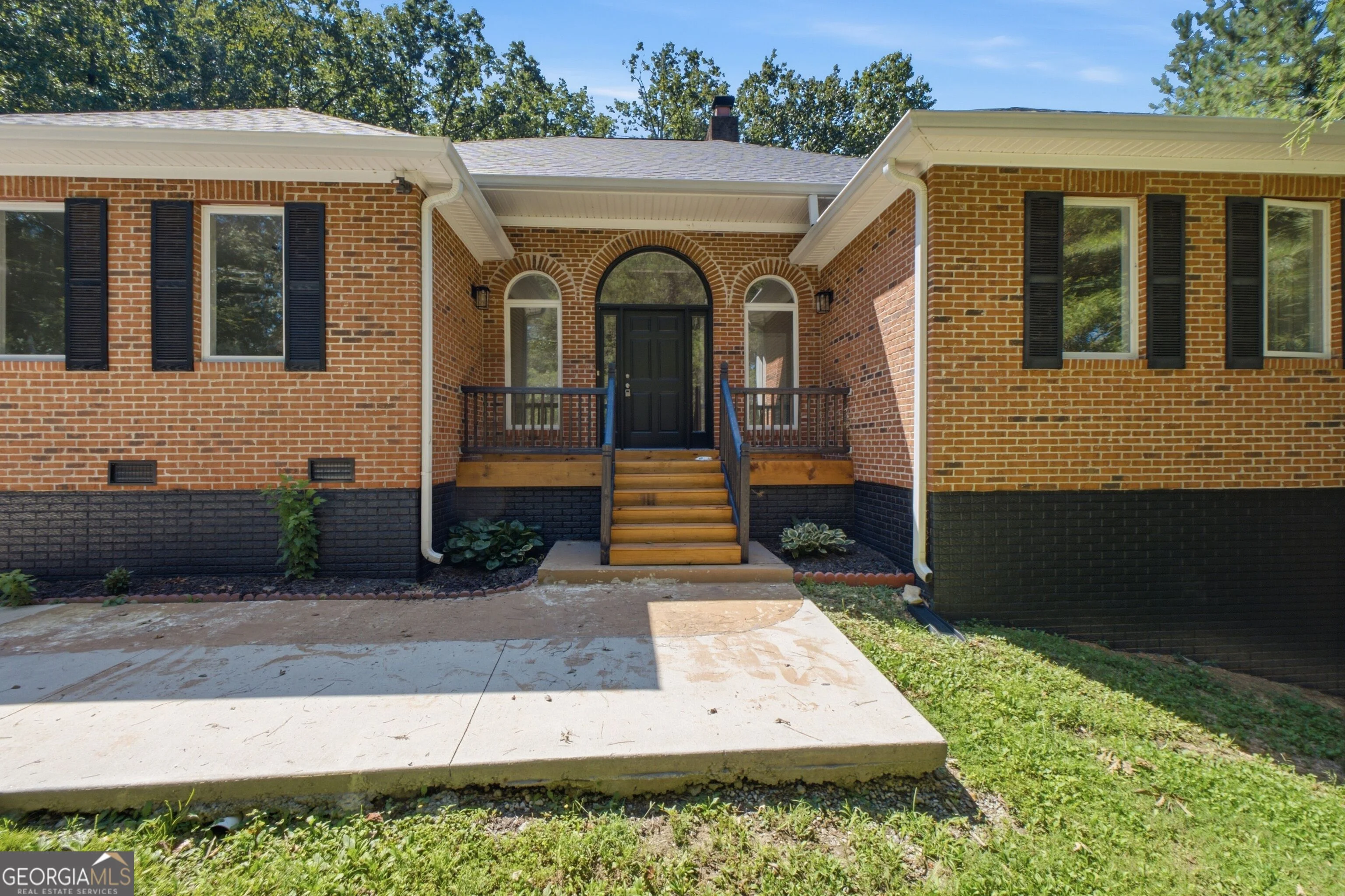 502 Shire Court