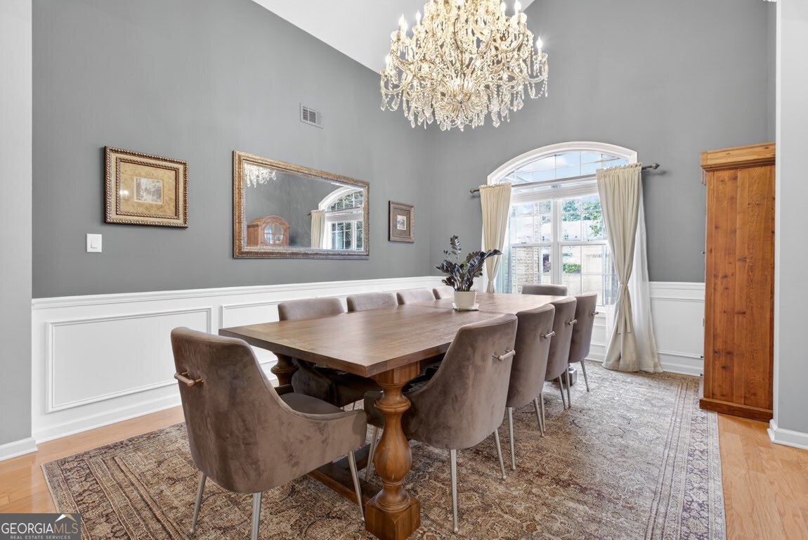 2462 Oak Bluff DR