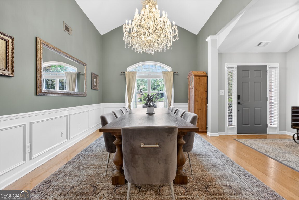 2462 Oak Bluff DR