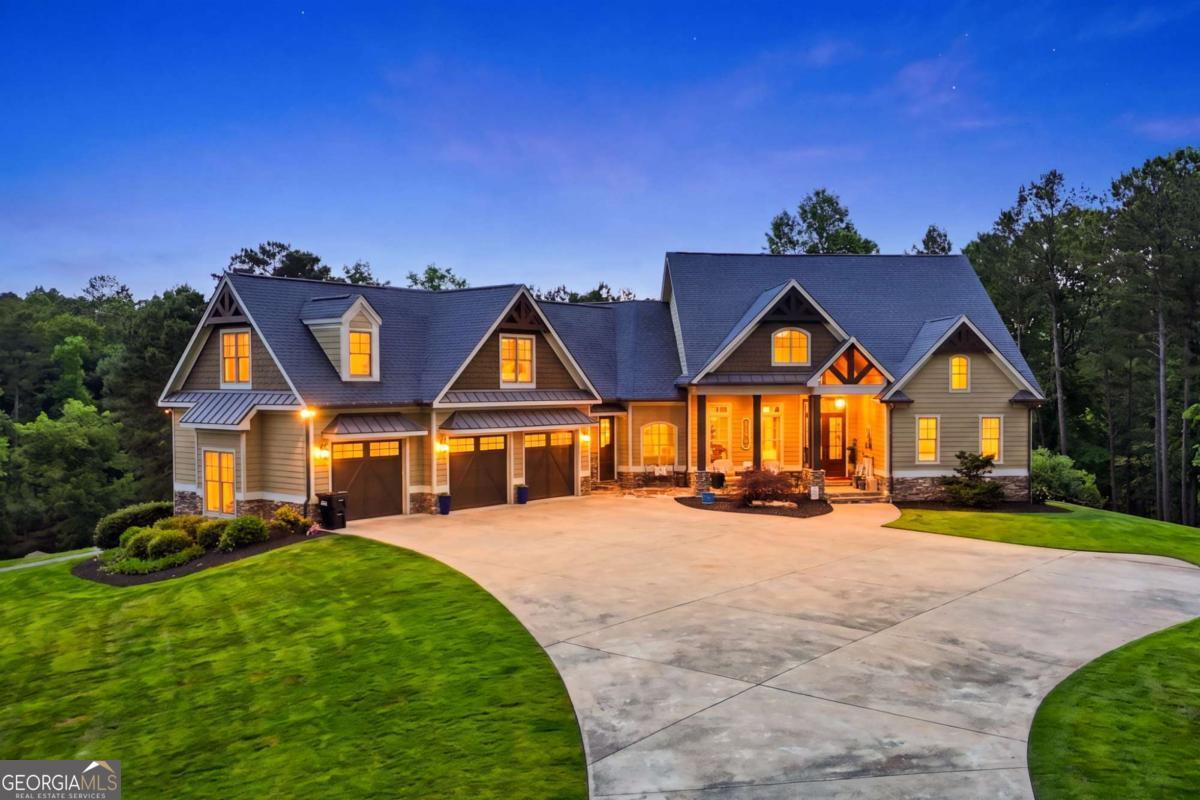 457 Arlington WAY