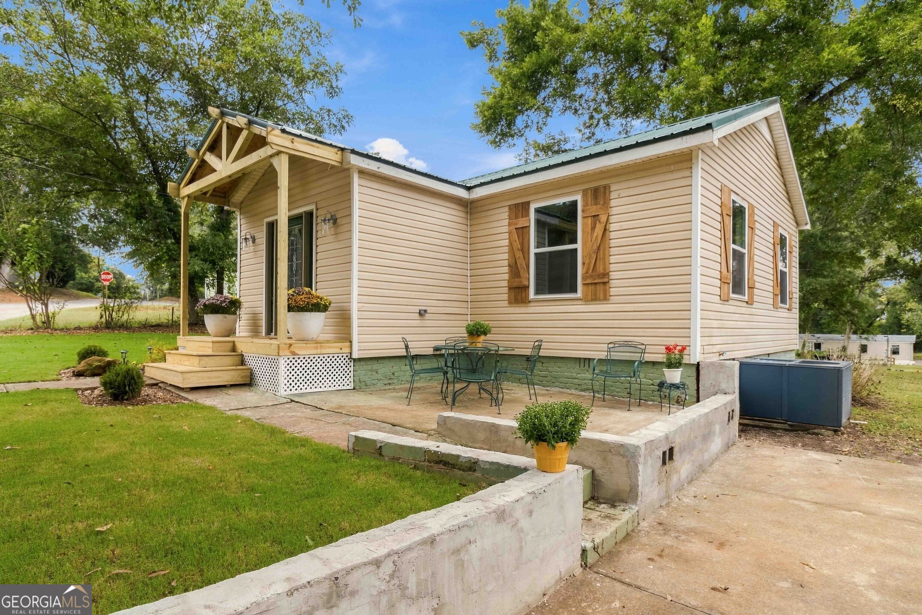 133 Bennett ST