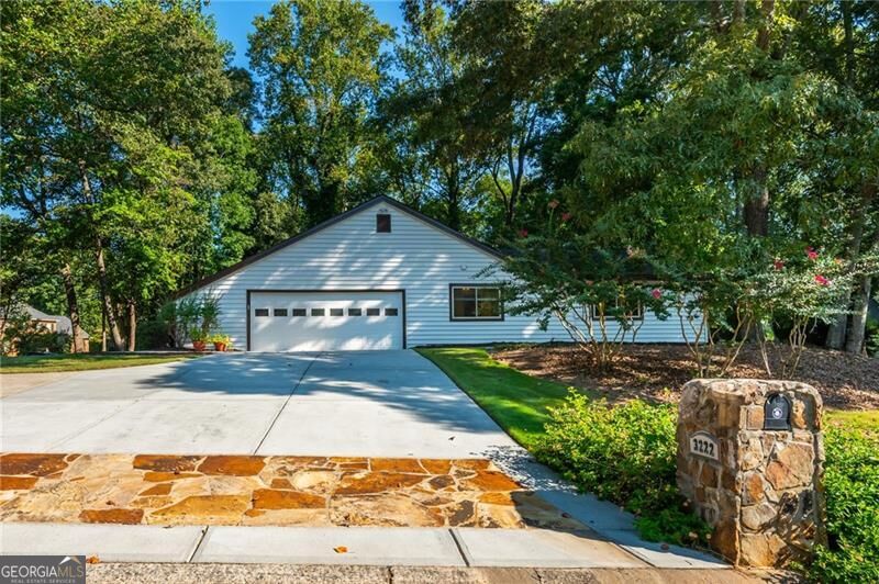 3222 Turtle Lake DR SE