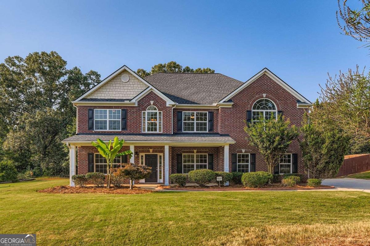 108 Nobility LN