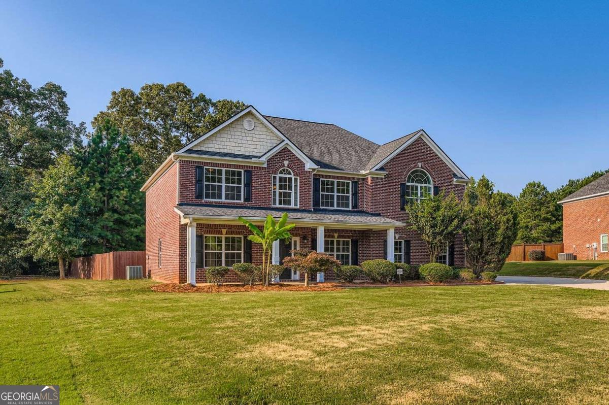 108 Nobility LN