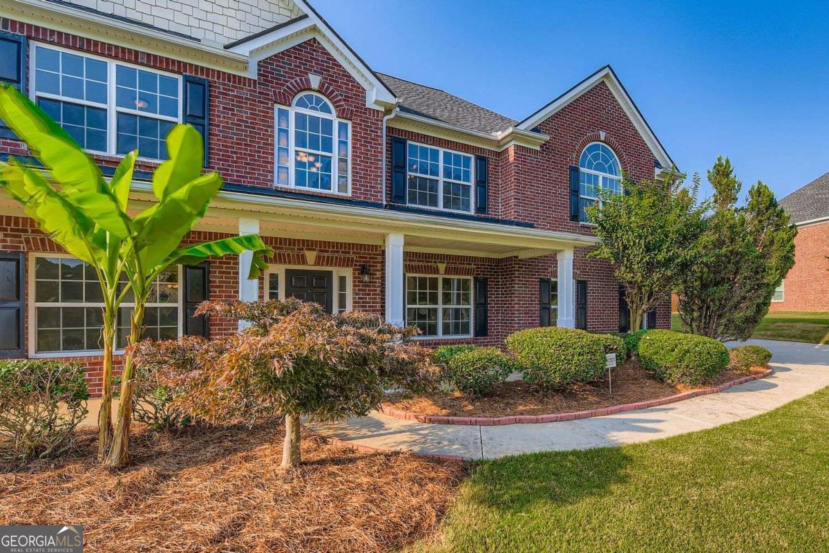 108 Nobility LN