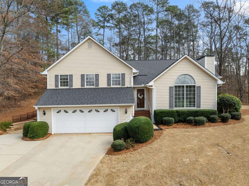 Photo of 3585 Ridgewood Point, Gainesville, GA 30504 (MLS # 10701135)