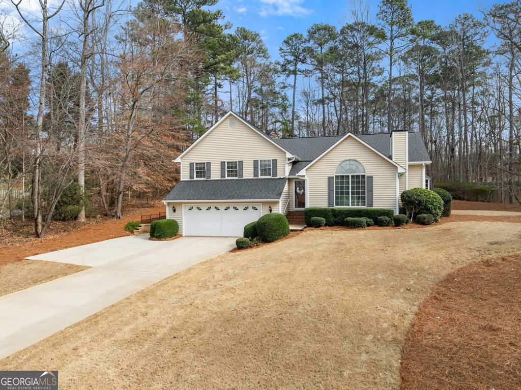 Photo of 3585 Ridgewood Point, Gainesville, GA 30504 (MLS # 10701135)