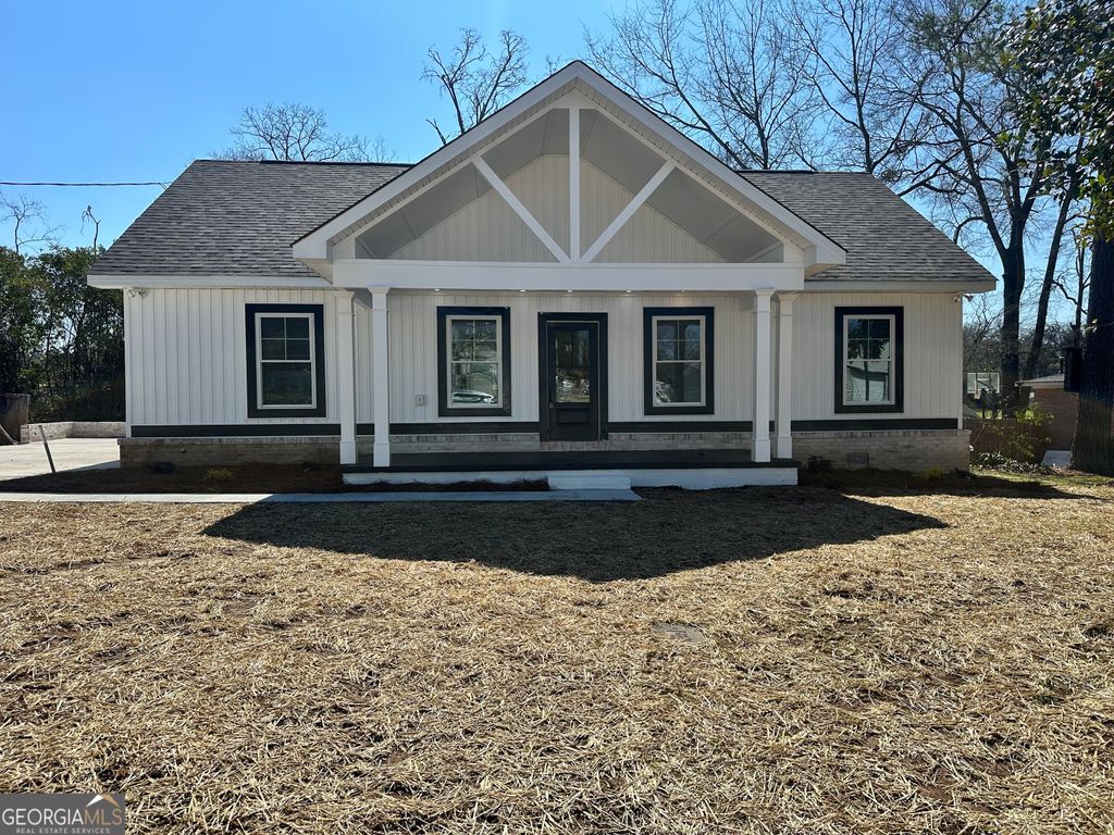 Photo of 130 W Hall Street, Milledgeville, GA 31061 (MLS # 10701413)