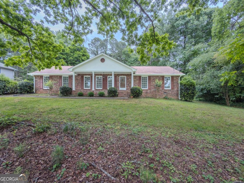 Photo of 2764 Amberly Way, Snellville, GA 30078 (MLS # 10761266)