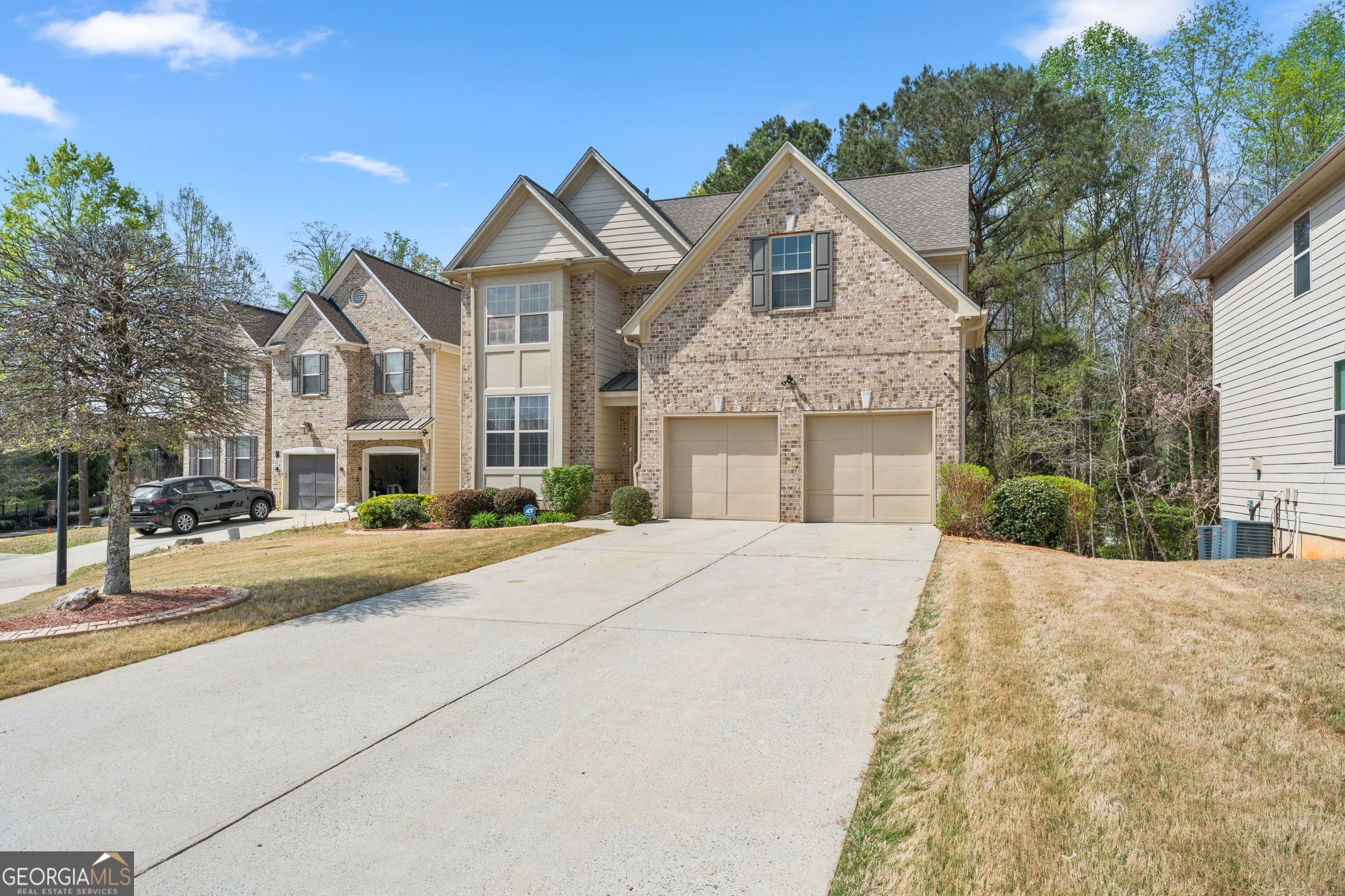 5586 Jamerson DR