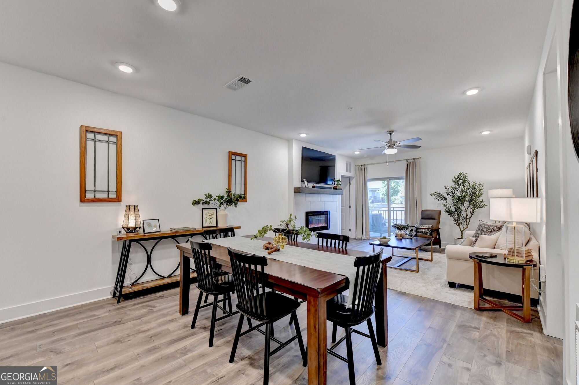3342 Orwell WAY 1208
