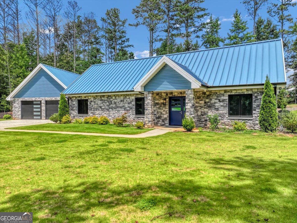 Photo of 40 Red Oak Circle, Buchanan, GA 30113 (MLS # 10827395)