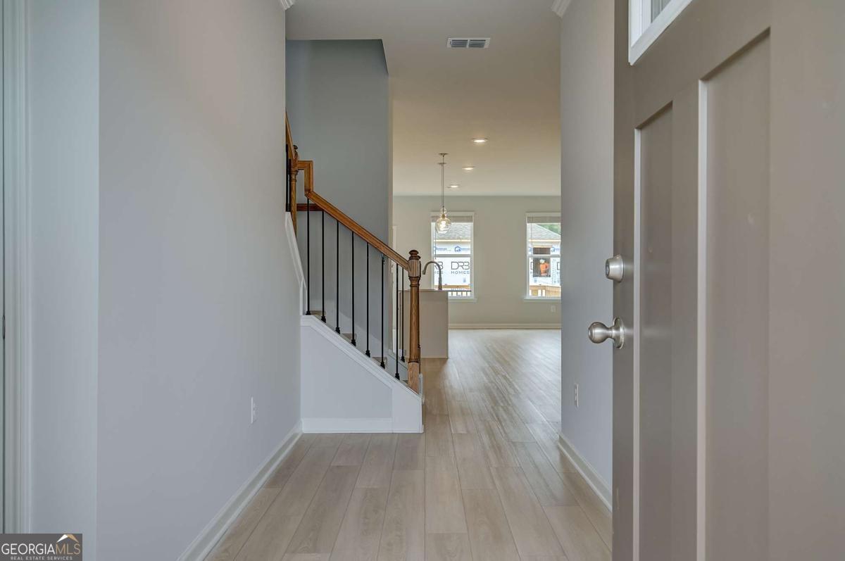 7 Camellia DR