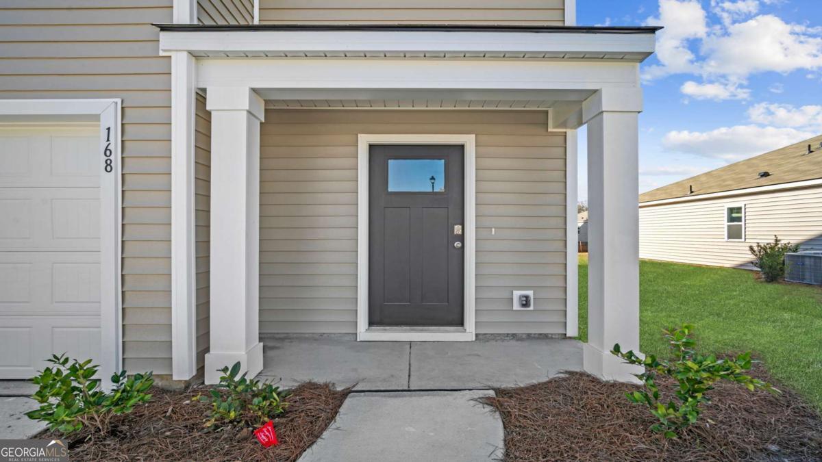 214 Ellie WAY