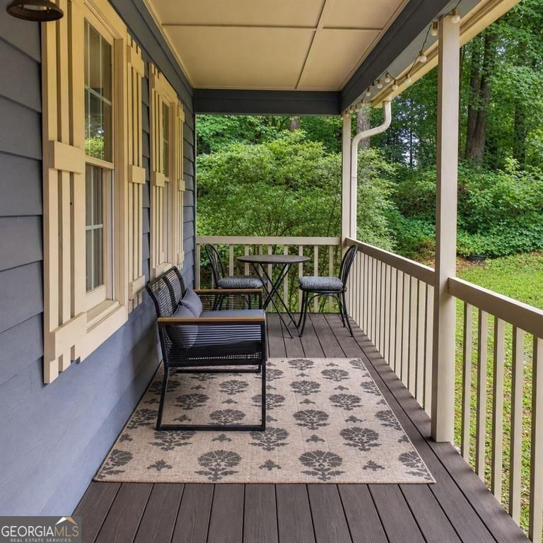182 Highland DR